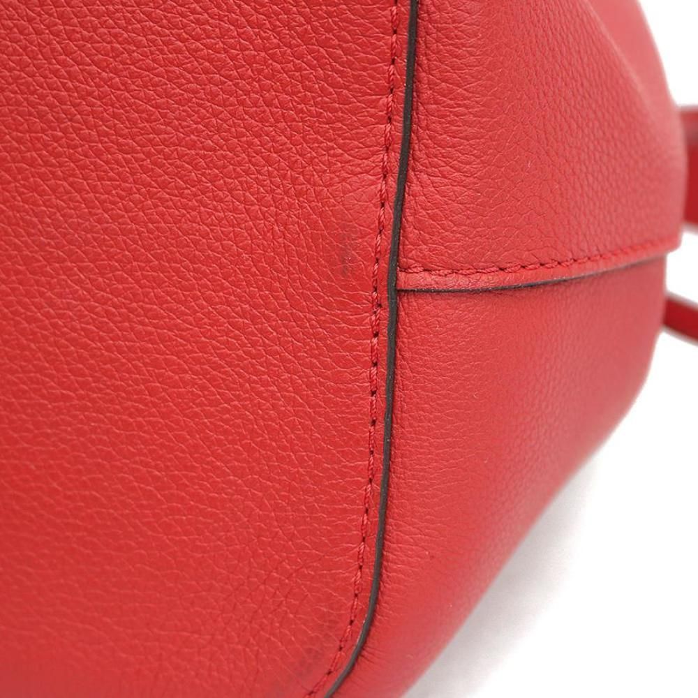 Louis Vuitton LockMe Bucket Bag Red - Picture 10 of 10